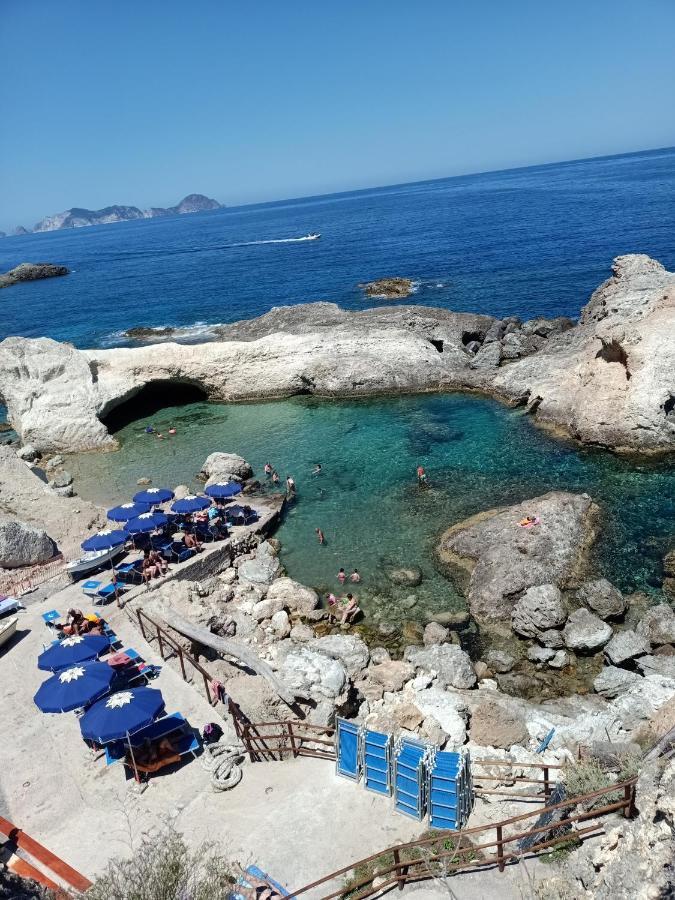 Monolocale Blu Sul Terrazzo A Le Forna Apartment Ponza Exterior photo