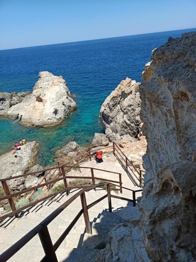 Monolocale Blu Sul Terrazzo A Le Forna Apartment Ponza Exterior photo